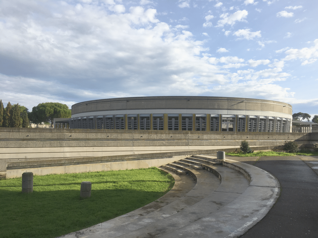Lycée Champollion — bâtiment de restauration